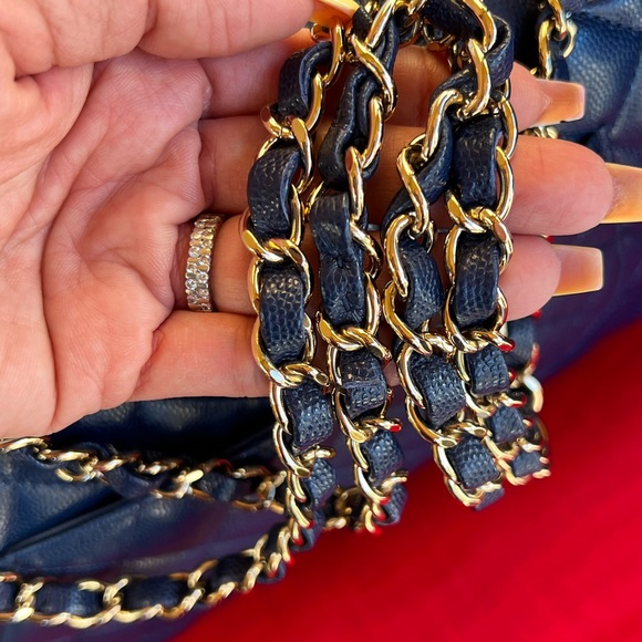 Chanel Cavier 17b medium flap - Picture 3 of 13